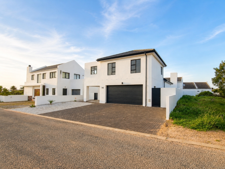 4 Bedroom Property for Sale in Shelley Point Western Cape